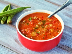 Постна доматена супа с бамя - снимка на рецептата